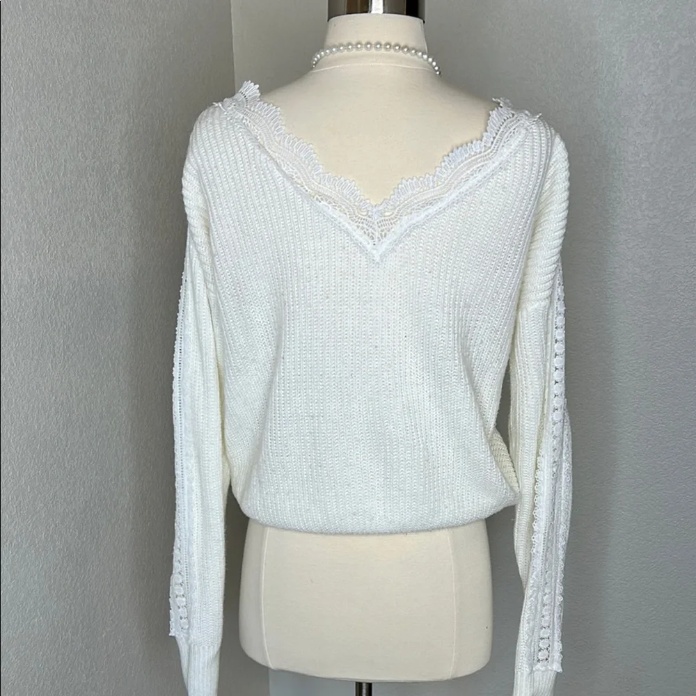 SHEIN White V-Neck Sweater with Cropped Fit